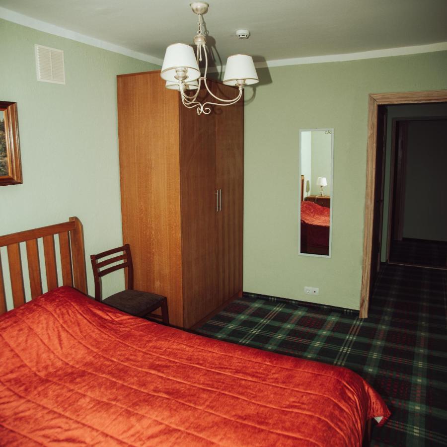 Taujenu Dvaro Sveciu Namai Towiany Extérieur photo