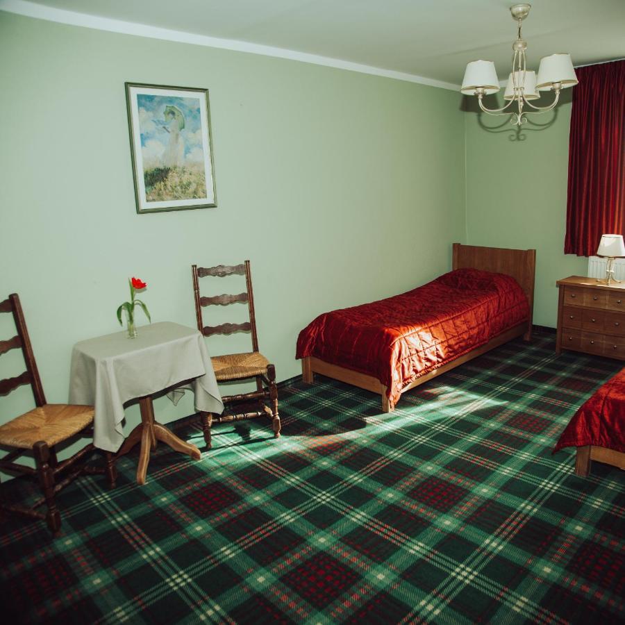 Taujenu Dvaro Sveciu Namai Towiany Extérieur photo