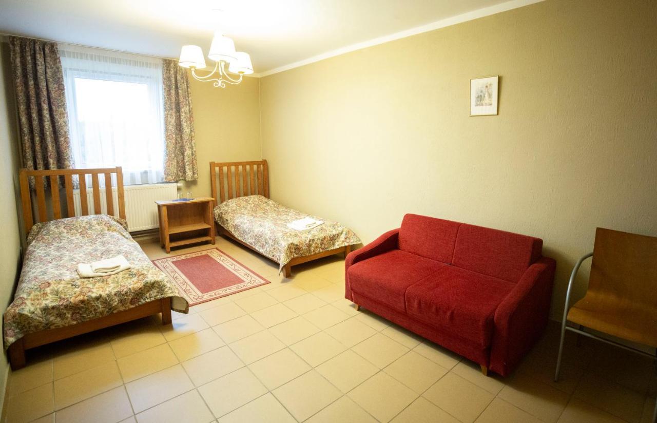 Taujenu Dvaro Sveciu Namai Towiany Extérieur photo