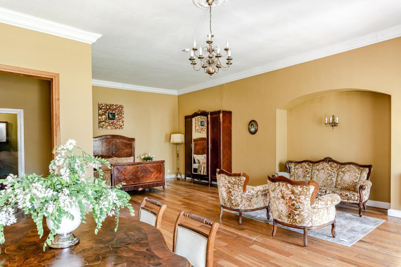 Taujenu Dvaro Sveciu Namai Towiany Extérieur photo