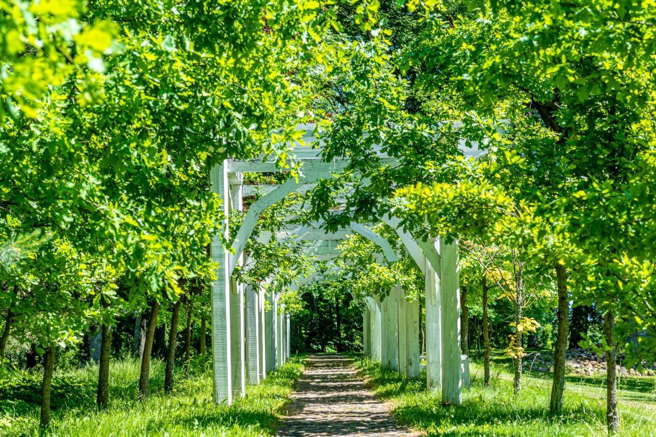 Taujenu Dvaro Sveciu Namai Towiany Extérieur photo