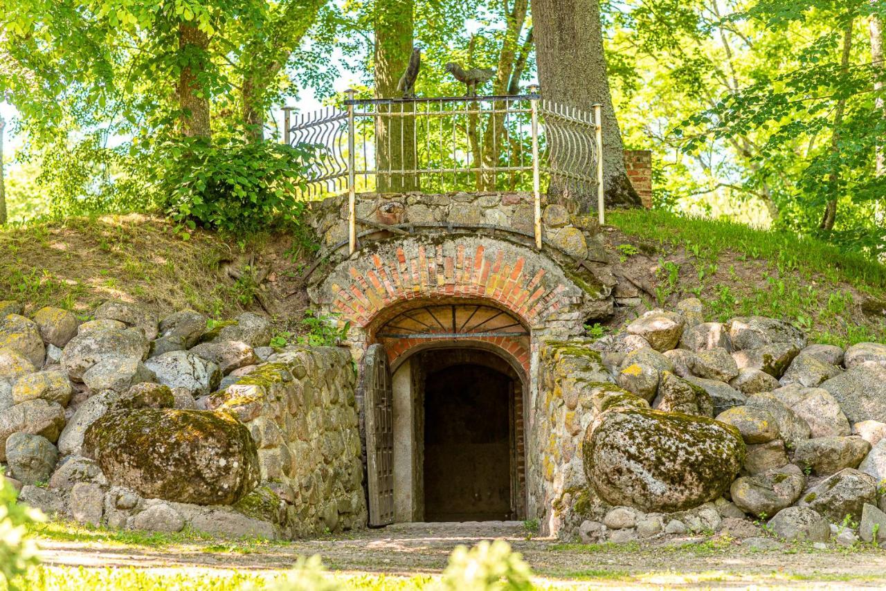 Taujenu Dvaro Sveciu Namai Towiany Extérieur photo